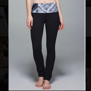 Black lululemon leggings